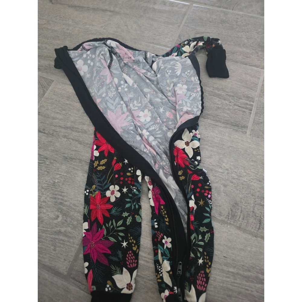 Little Sleepies 6-12M Poinsettia Floral Bamboo Viscose Zippy Pajamas Black Red - Picture 3 of 5